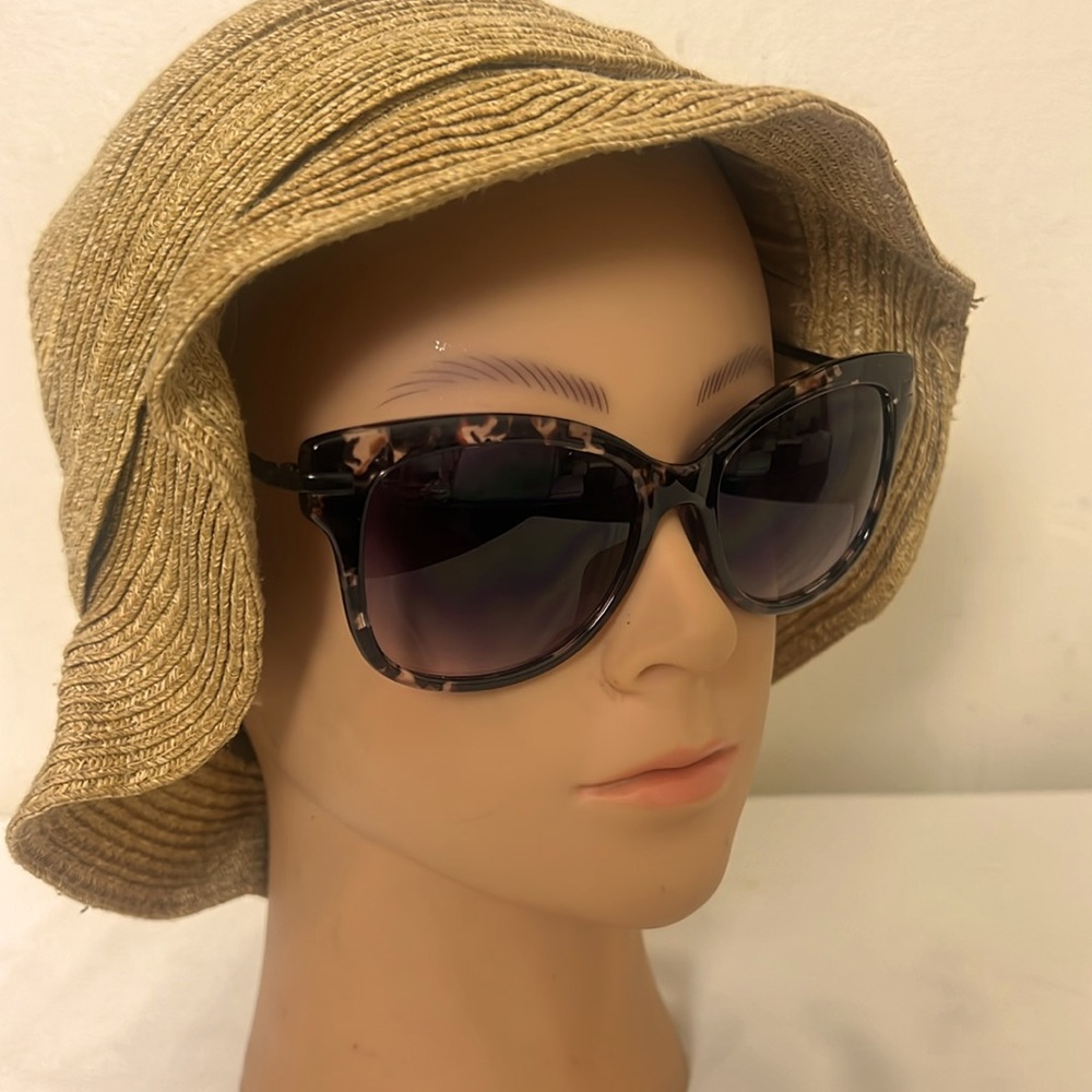 Oscar De La Renta Acetate Tortoise Shell Cat Eye Sunglasses Black - Picture 1 of 17